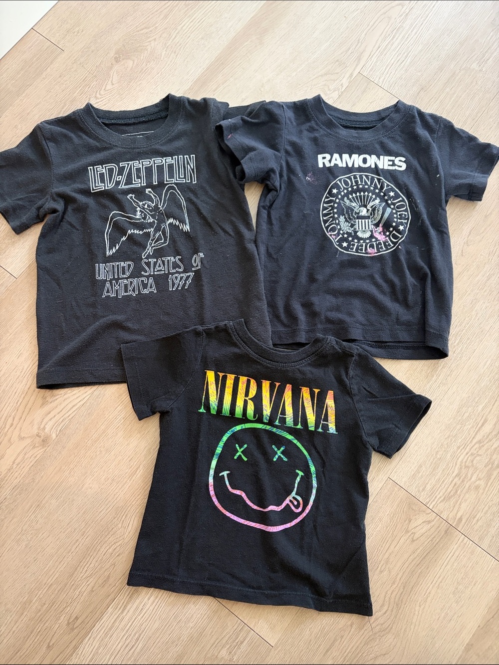 Kids Black Band Tees 18m+